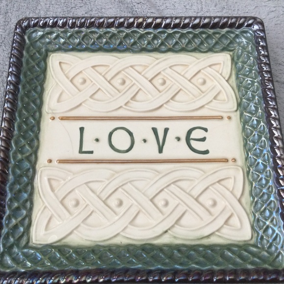 Beautiful Vintage Irish Celtic Love Plate - Picture 1 of 3